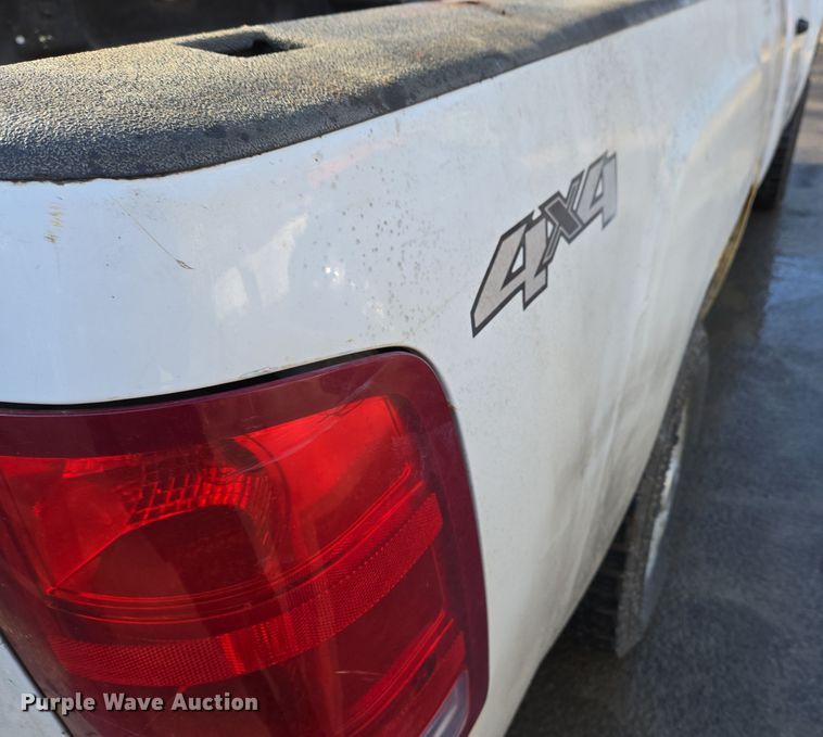 image for item EC3988 2013 Chevrolet Silverado 3500HD pickup truck