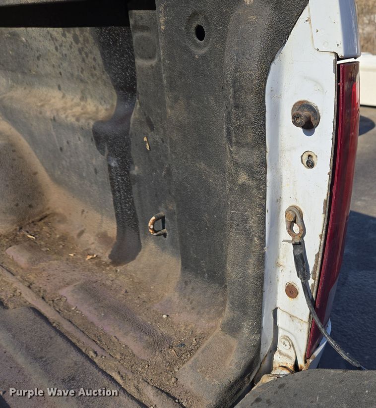 image for item EC3988 2013 Chevrolet Silverado 3500HD pickup truck