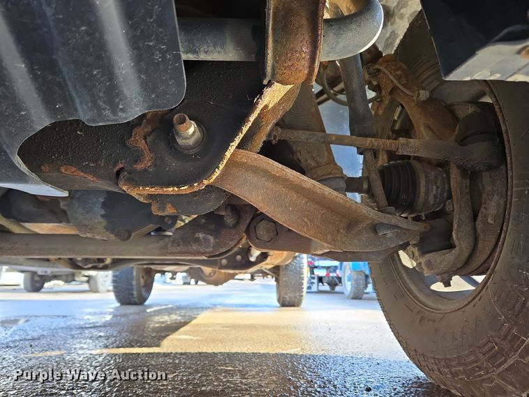 image for item EC3988 2013 Chevrolet Silverado 3500HD pickup truck