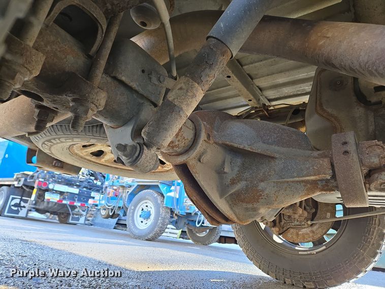 image for item EC3988 2013 Chevrolet Silverado 3500HD pickup truck