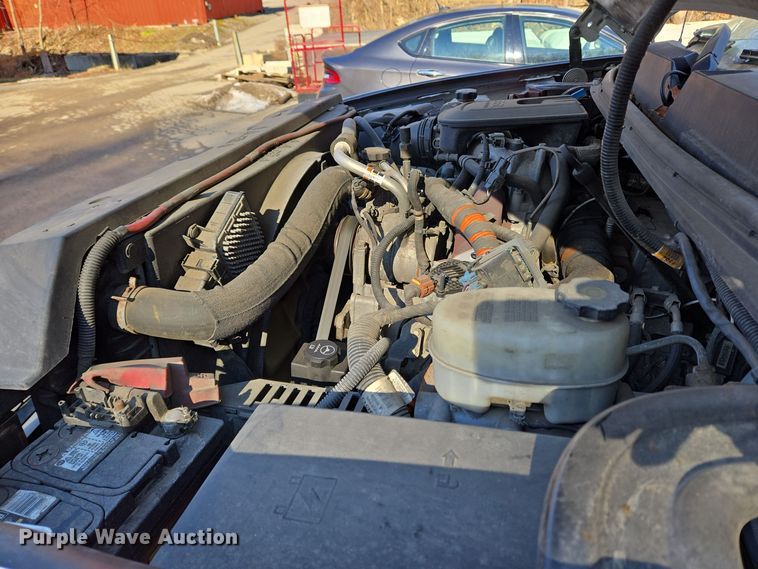 image for item EC3988 2013 Chevrolet Silverado 3500HD pickup truck