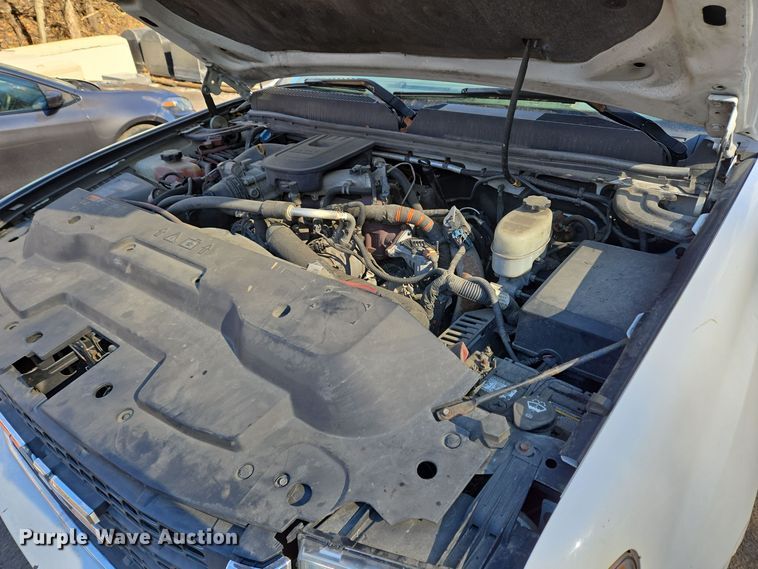 image for item EC3988 2013 Chevrolet Silverado 3500HD pickup truck