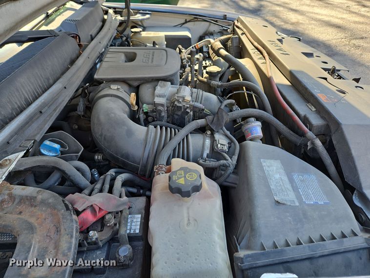 image for item EC3988 2013 Chevrolet Silverado 3500HD pickup truck