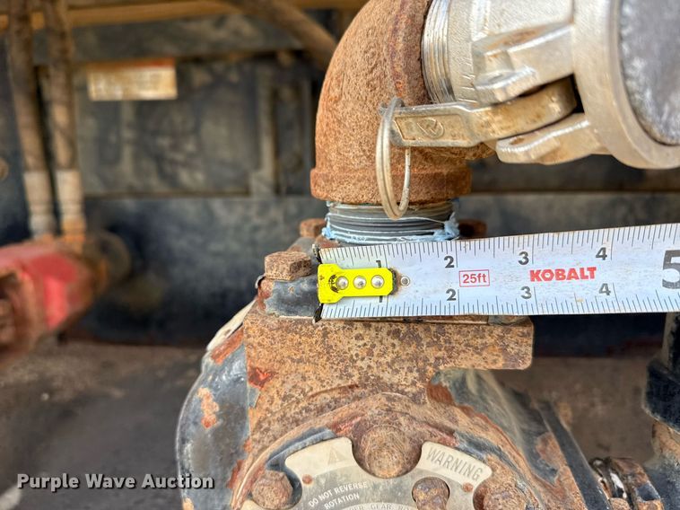 image for item ED5508 2005 Freightliner Business Class M2 flatbed truck