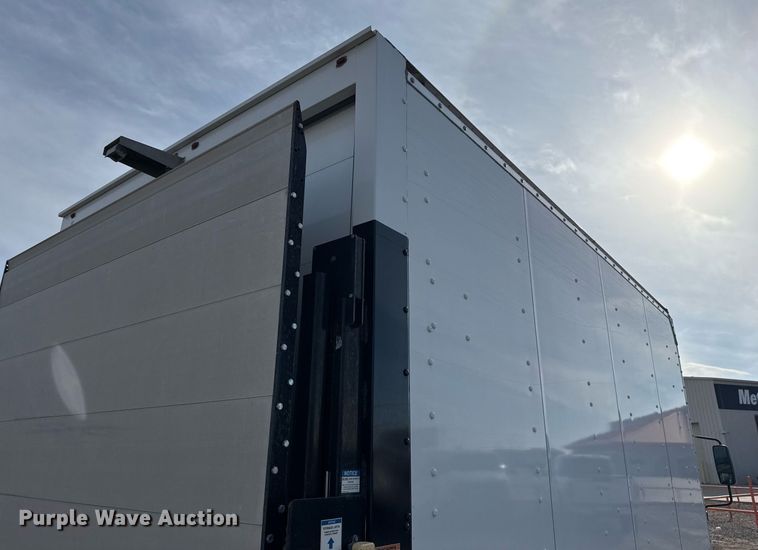 image for item ED5509 2020 Isuzu NPR XD box truck