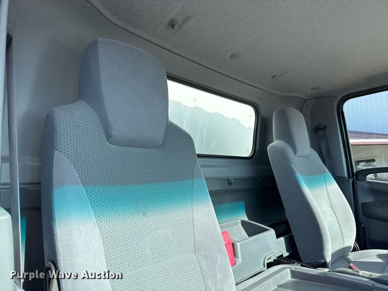 image for item ED5509 2020 Isuzu NPR XD box truck