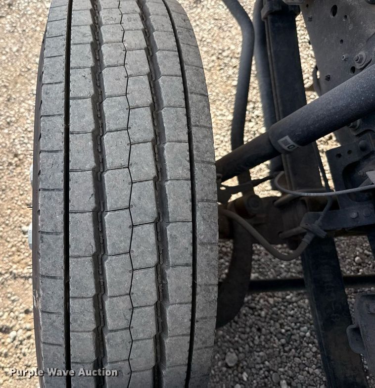 image for item ED5509 2020 Isuzu NPR XD box truck