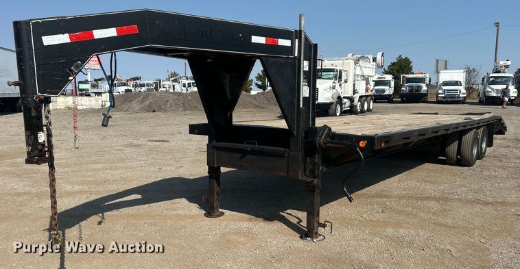 image for item EG1139 2007 Road King equipment trailer