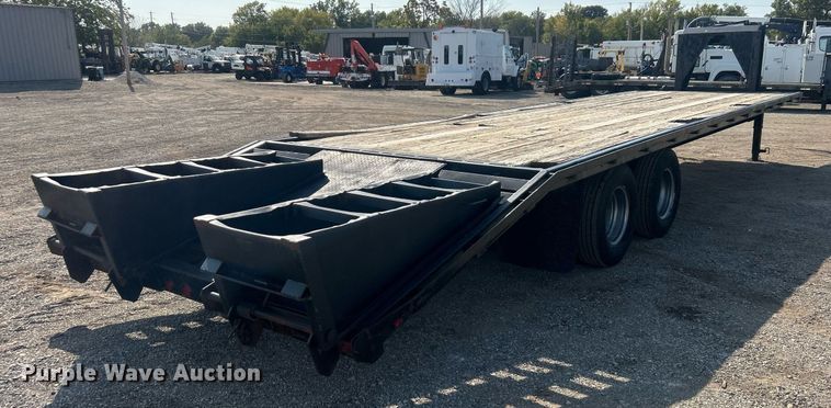 image for item EG1139 2007 Road King equipment trailer