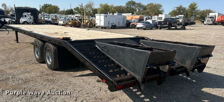 image for item EG1139 2007 Road King equipment trailer