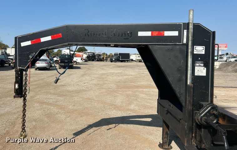 image for item EG1139 2007 Road King equipment trailer