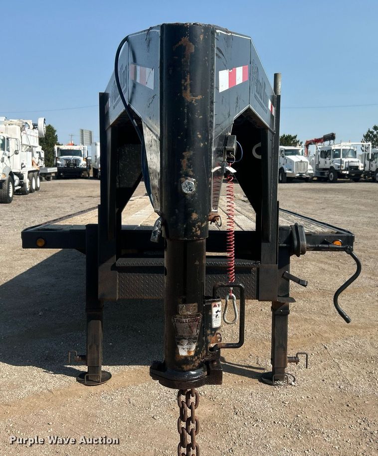 image for item EG1139 2007 Road King equipment trailer