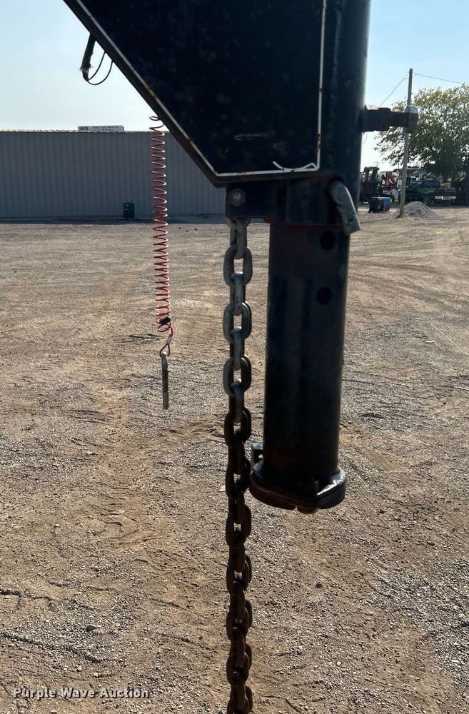 image for item EG1139 2007 Road King equipment trailer