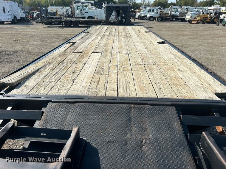 image for item EG1139 2007 Road King equipment trailer