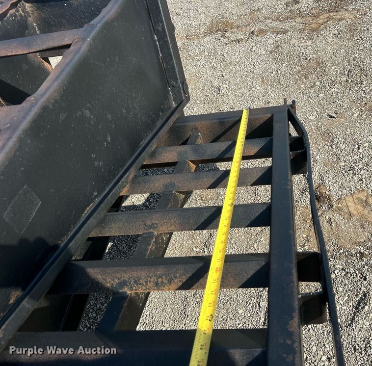 image for item EG1139 2007 Road King equipment trailer