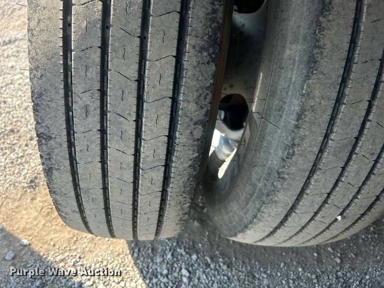 image for item EG1139 2007 Road King equipment trailer