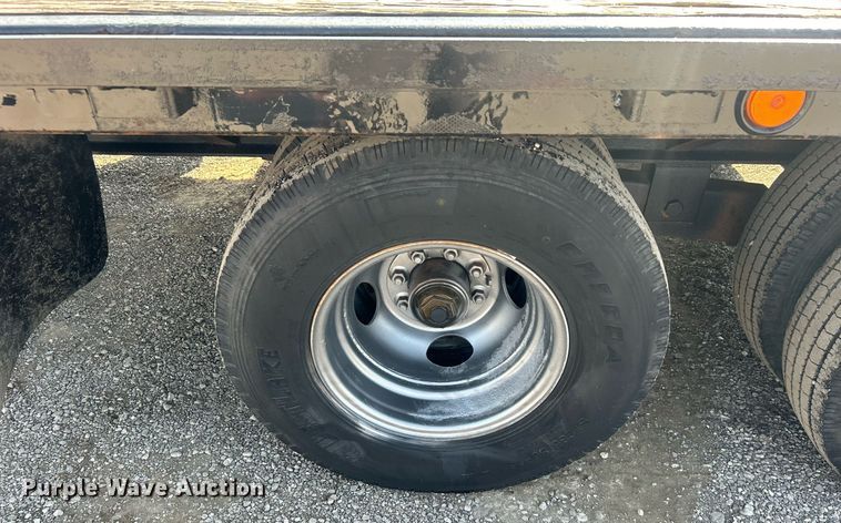 image for item EG1139 2007 Road King equipment trailer