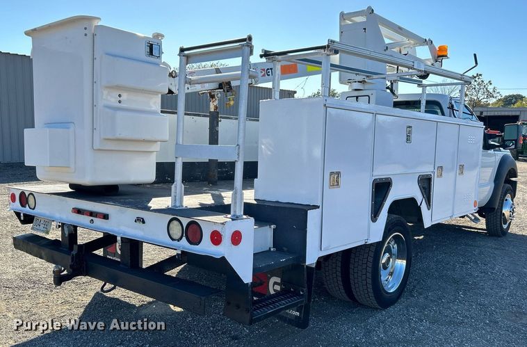 image for item EG1166 2014 Ford F450 Super Duty bucket truck