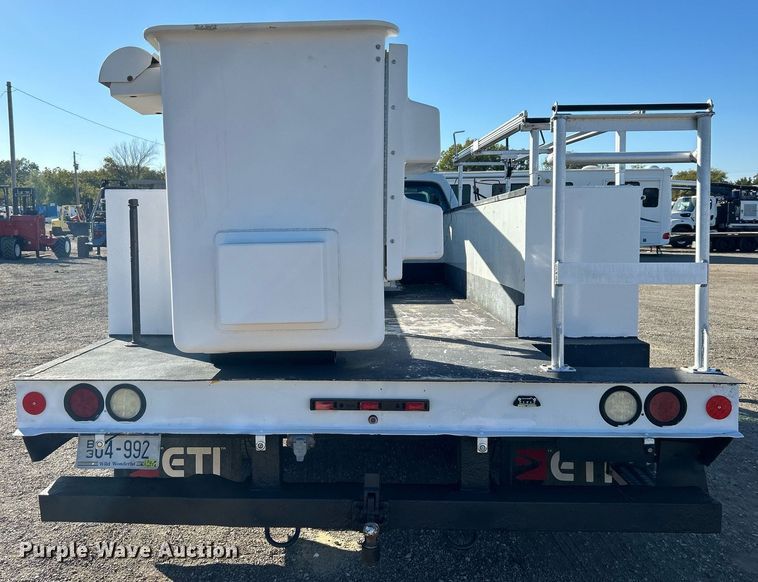 image for item EG1166 2014 Ford F450 Super Duty bucket truck