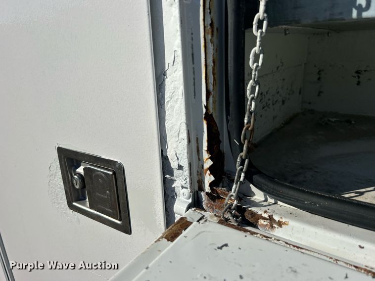 image for item EG1166 2014 Ford F450 Super Duty bucket truck