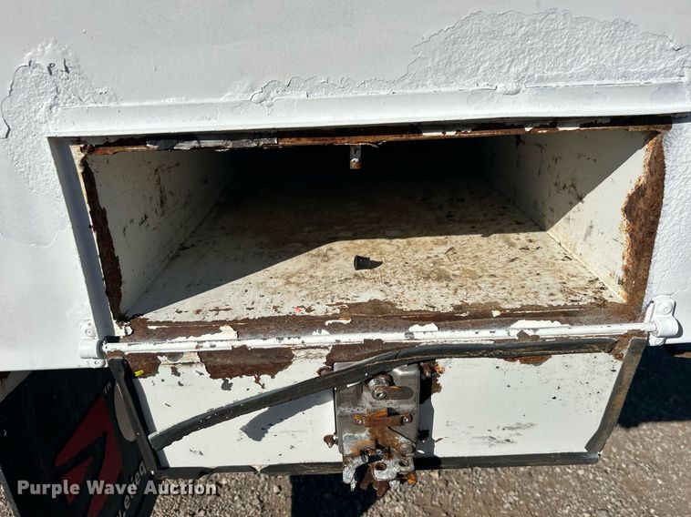 image for item EG1166 2014 Ford F450 Super Duty bucket truck