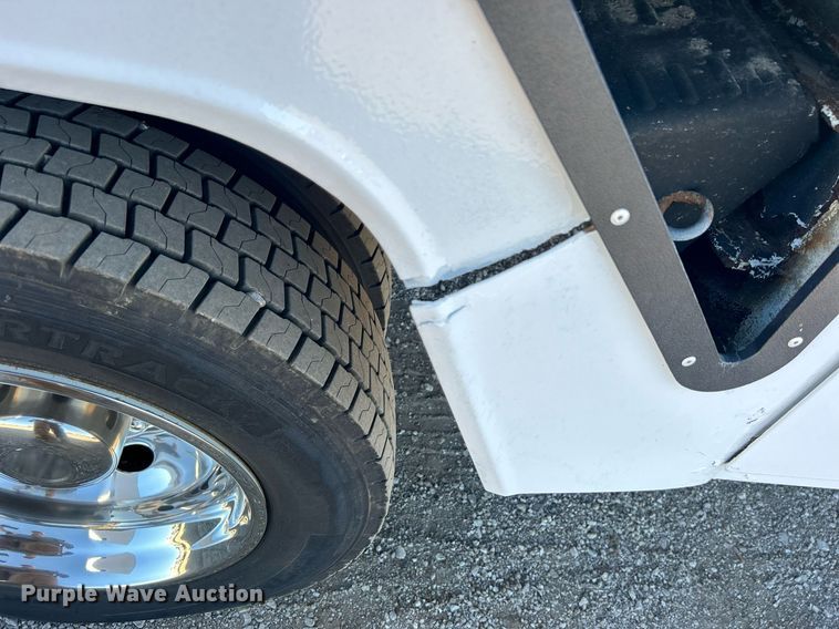 image for item EG1166 2014 Ford F450 Super Duty bucket truck