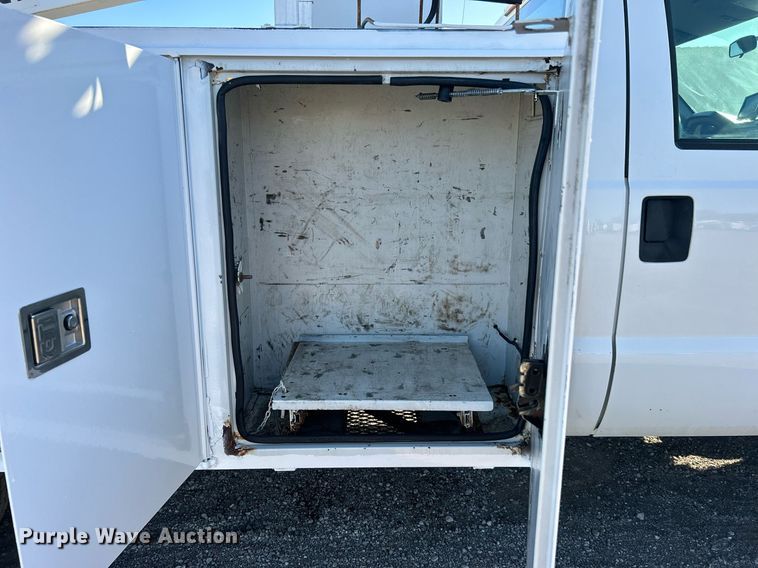 image for item EG1166 2014 Ford F450 Super Duty bucket truck