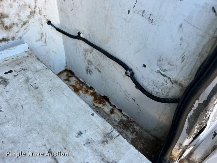 image for item EG1166 2014 Ford F450 Super Duty bucket truck