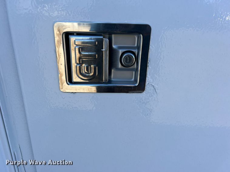 image for item EG1166 2014 Ford F450 Super Duty bucket truck