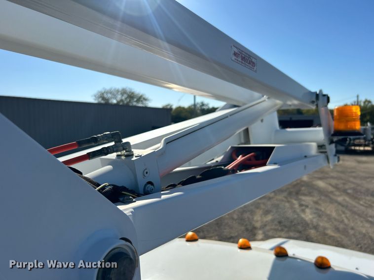 image for item EG1166 2014 Ford F450 Super Duty bucket truck