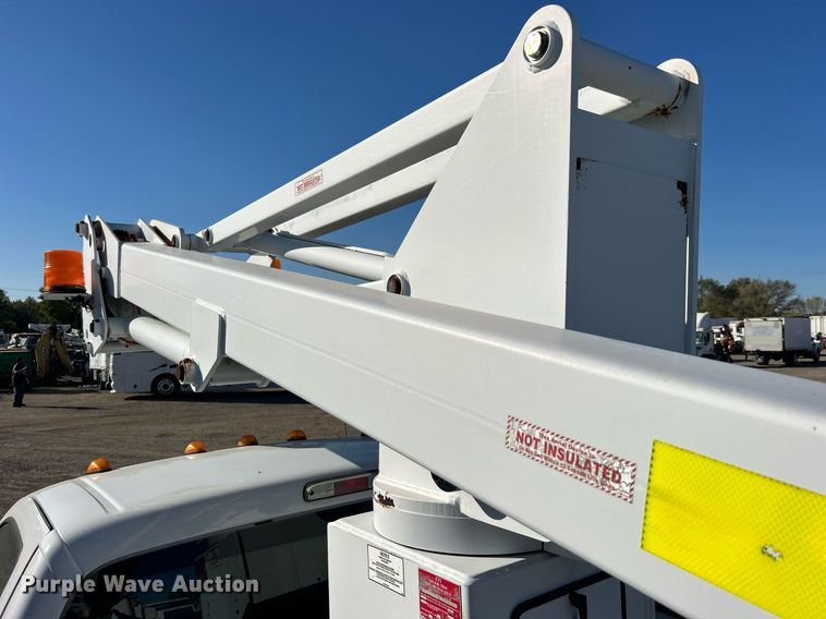 image for item EG1166 2014 Ford F450 Super Duty bucket truck