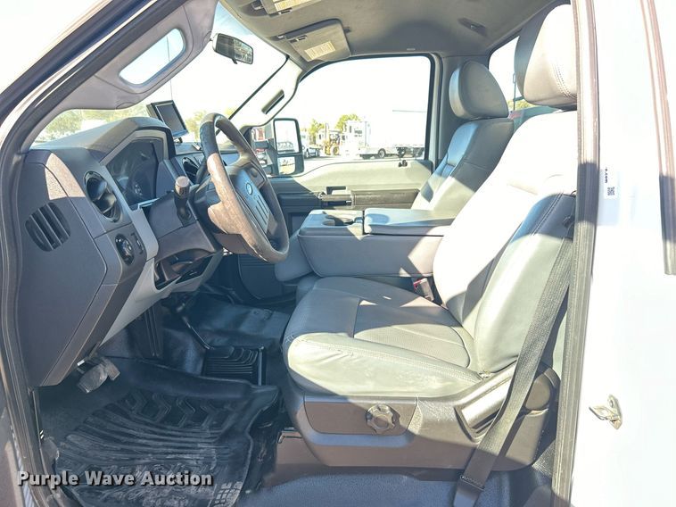 image for item EG1166 2014 Ford F450 Super Duty bucket truck