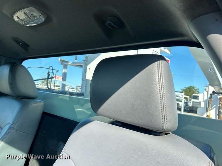 image for item EG1166 2014 Ford F450 Super Duty bucket truck