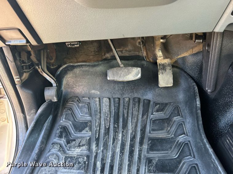 image for item EG1166 2014 Ford F450 Super Duty bucket truck