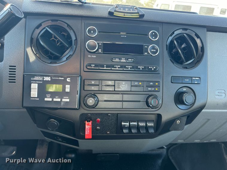 image for item EG1166 2014 Ford F450 Super Duty bucket truck