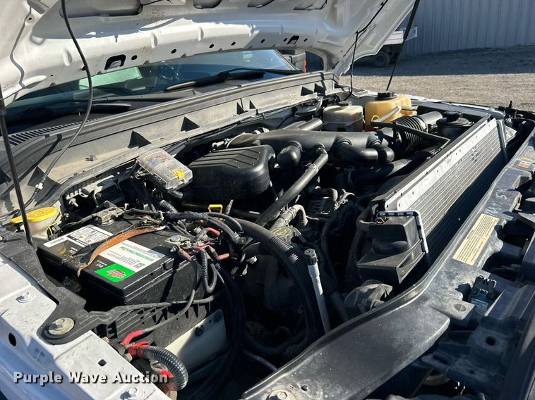 image for item EG1166 2014 Ford F450 Super Duty bucket truck