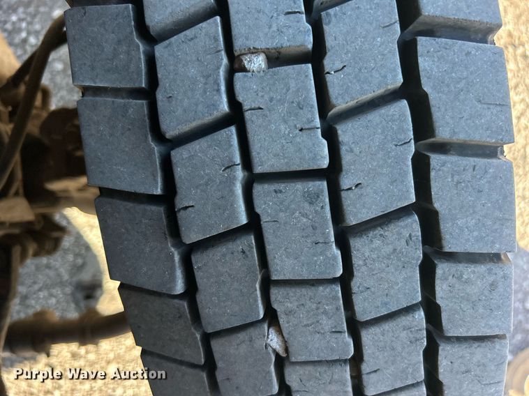 image for item EG1166 2014 Ford F450 Super Duty bucket truck