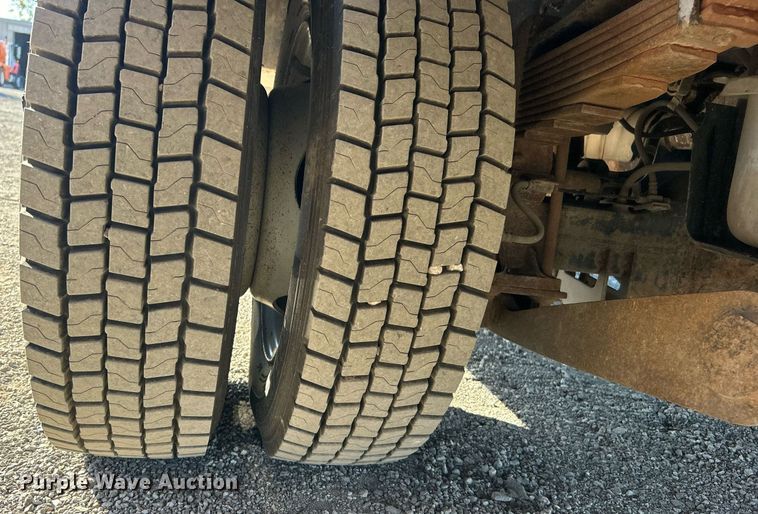 image for item EG1166 2014 Ford F450 Super Duty bucket truck