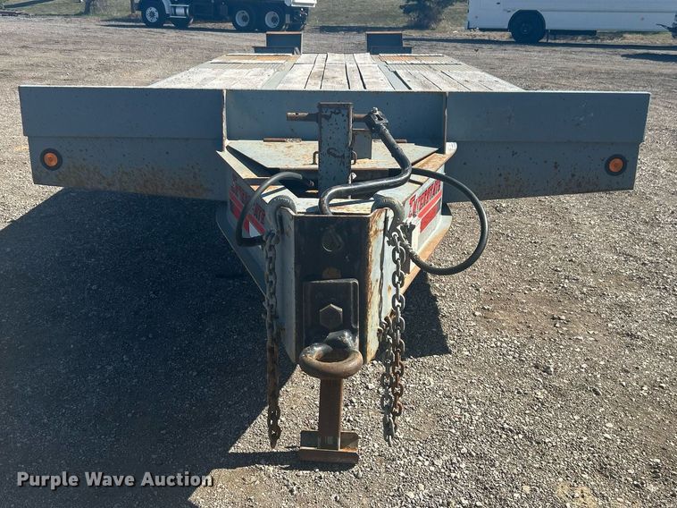 image for item EG1237 2017 Interstate Trailers, Inc. 20DTA equipment trailer