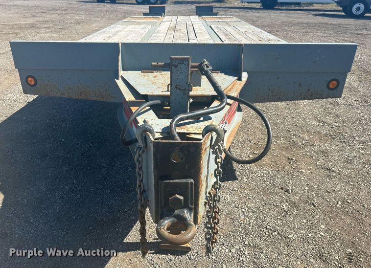 image for item EG1237 2017 Interstate Trailers, Inc. 20DTA equipment trailer