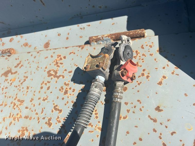 image for item EG1237 2017 Interstate Trailers, Inc. 20DTA equipment trailer