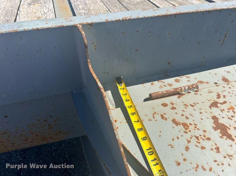 image for item EG1237 2017 Interstate Trailers, Inc. 20DTA equipment trailer