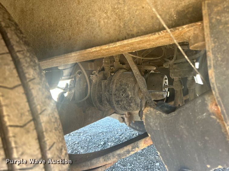 image for item EG1237 2017 Interstate Trailers, Inc. 20DTA equipment trailer