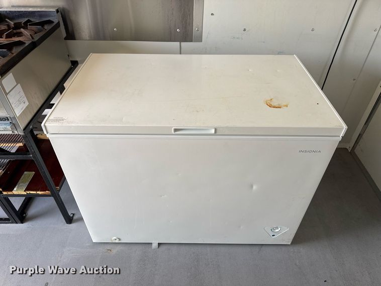 image for item EG2354 2022 The Fud Trailer food trailer