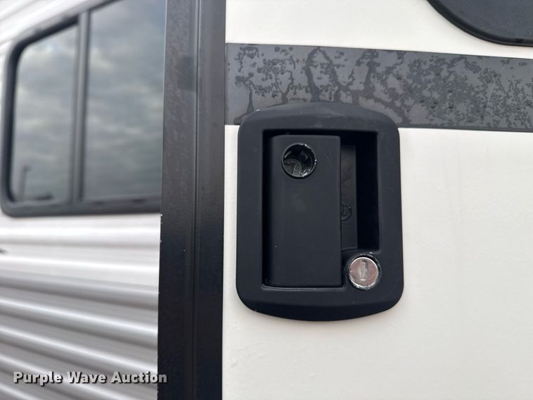 image for item EG2433 2019 Springdale Keystone camper