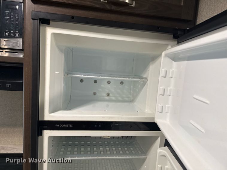 image for item EG2433 2019 Springdale Keystone camper