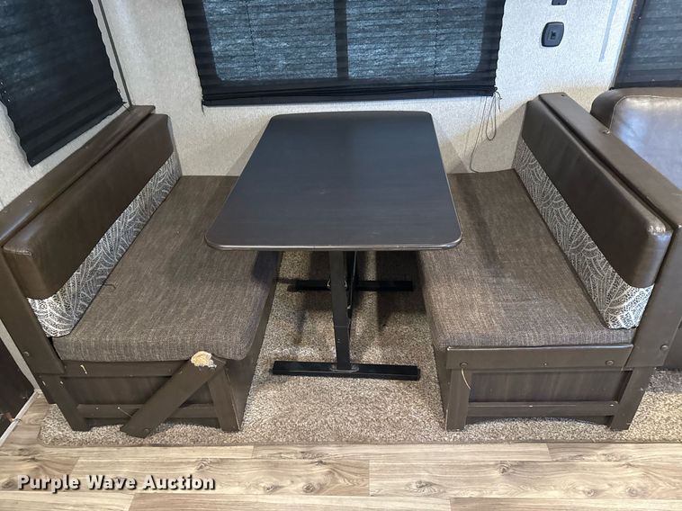 image for item EG2433 2019 Springdale Keystone camper