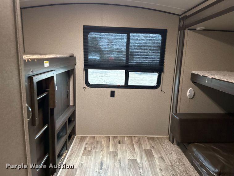 image for item EG2433 2019 Springdale Keystone camper