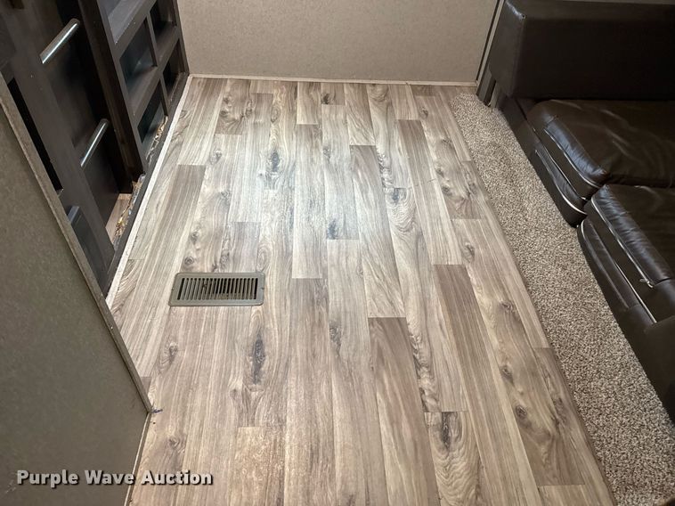 image for item EG2433 2019 Springdale Keystone camper