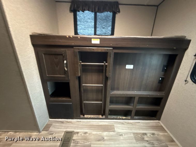 image for item EG2433 2019 Springdale Keystone camper